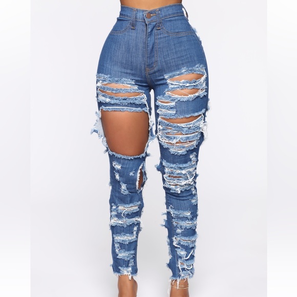 Cutest ripped jeans - Picture 1 of 3